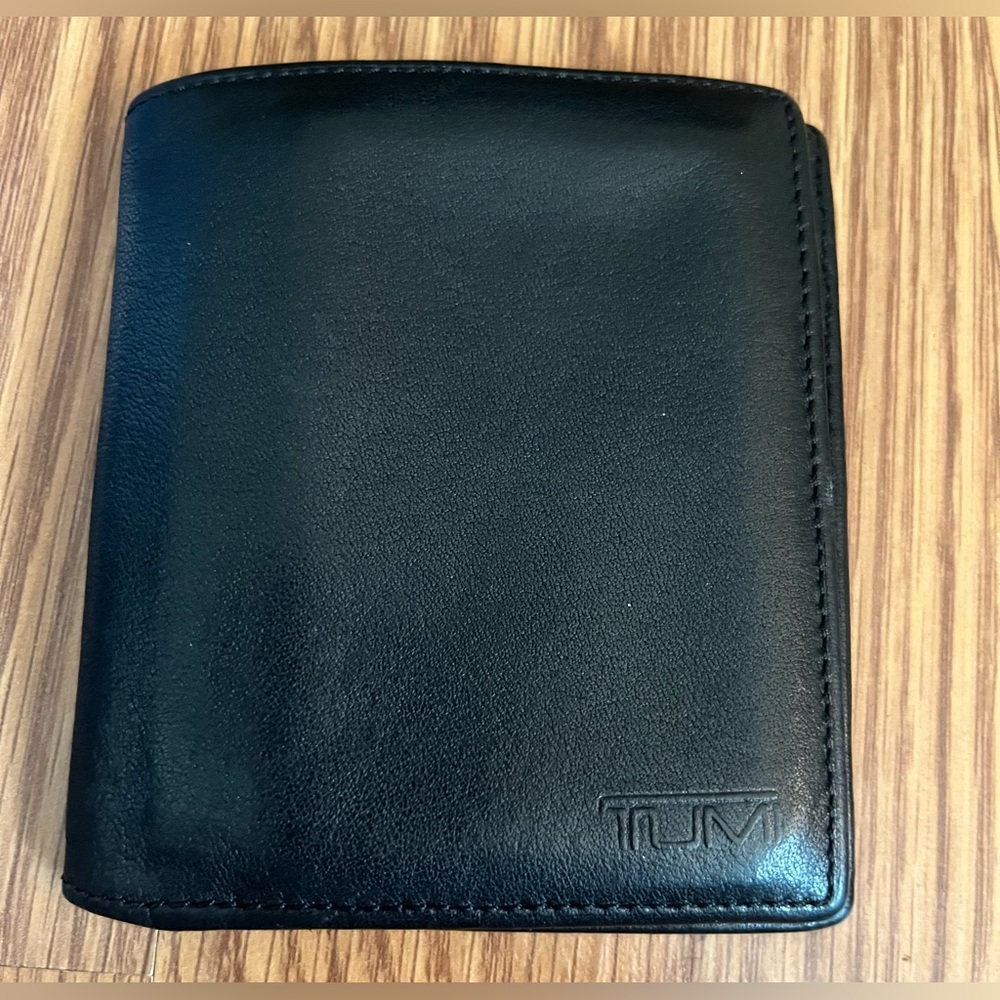 COPY - Tumi bifold wallet